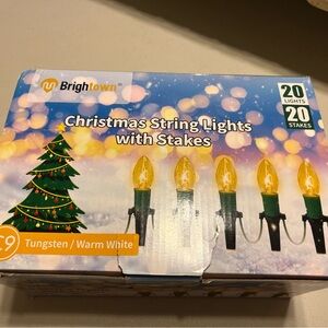 Christmas string lights with stakes 20 lights 20 steaks by brightown 26 feet new